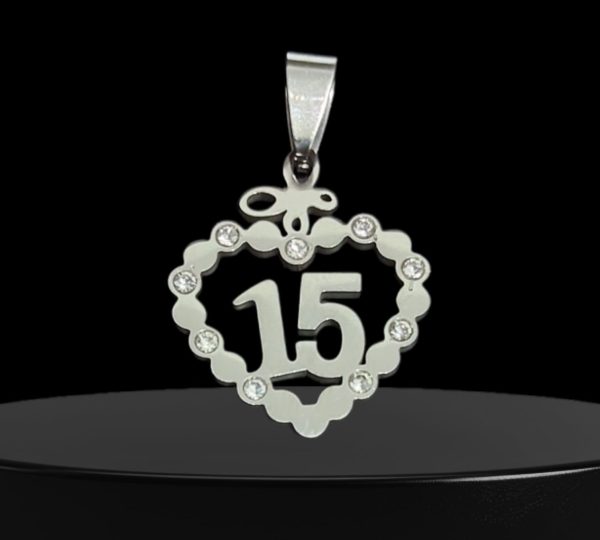 DIJE 15 CORAZON DE ACERO