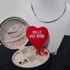 CAJA CON ALHAJERO, COLLAR, PULSERA Y CARAVANAS PARA MAMA