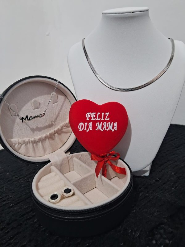 11 CAJA CON ALHAJERO, COLLAR, PULSERA Y CARAVANAS PARA MAMA