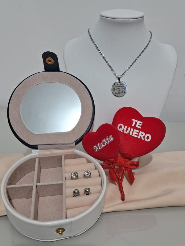 20 CAJA CON ALHAJERO, COLLAR Y CARAVANAS PARA MAMA